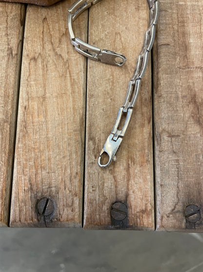 アンティークシルバーブレスレット  UK / Antique Silver Bracelet UK