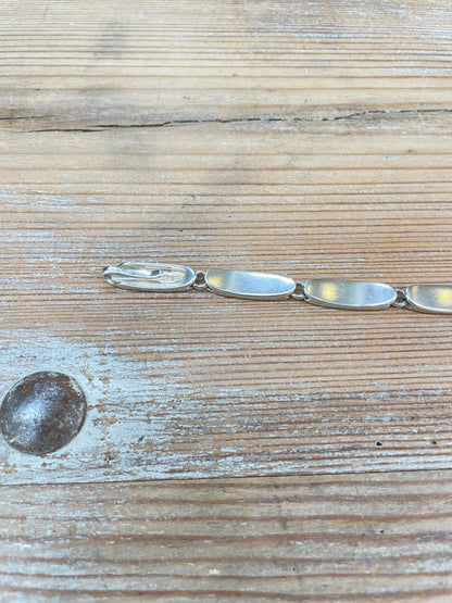 アンティークシルバーブレスレット UK /  Antique Silver Bracelet UK